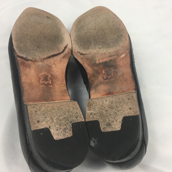Johnston and Murphy Black Tassel Loafers - Picture 5 of 8